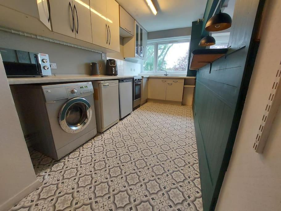 2 Bed Flat, Bounds Green, Piccadilly Line, London N11 Exteriér fotografie